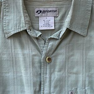 Olive 100% cotton short sleeve shirt.